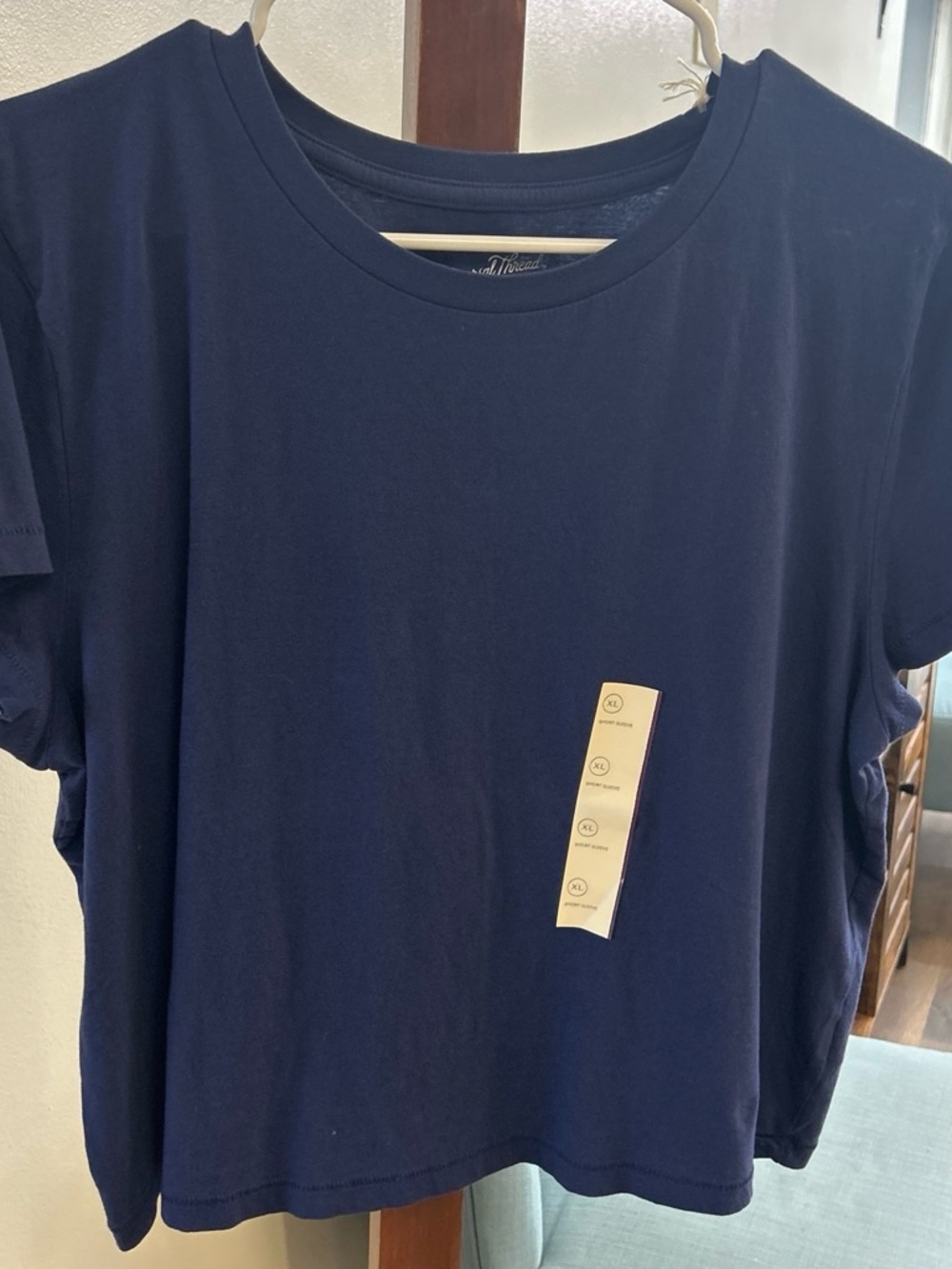 Universal Thread Navy Short Sleeve Crewneck Tee